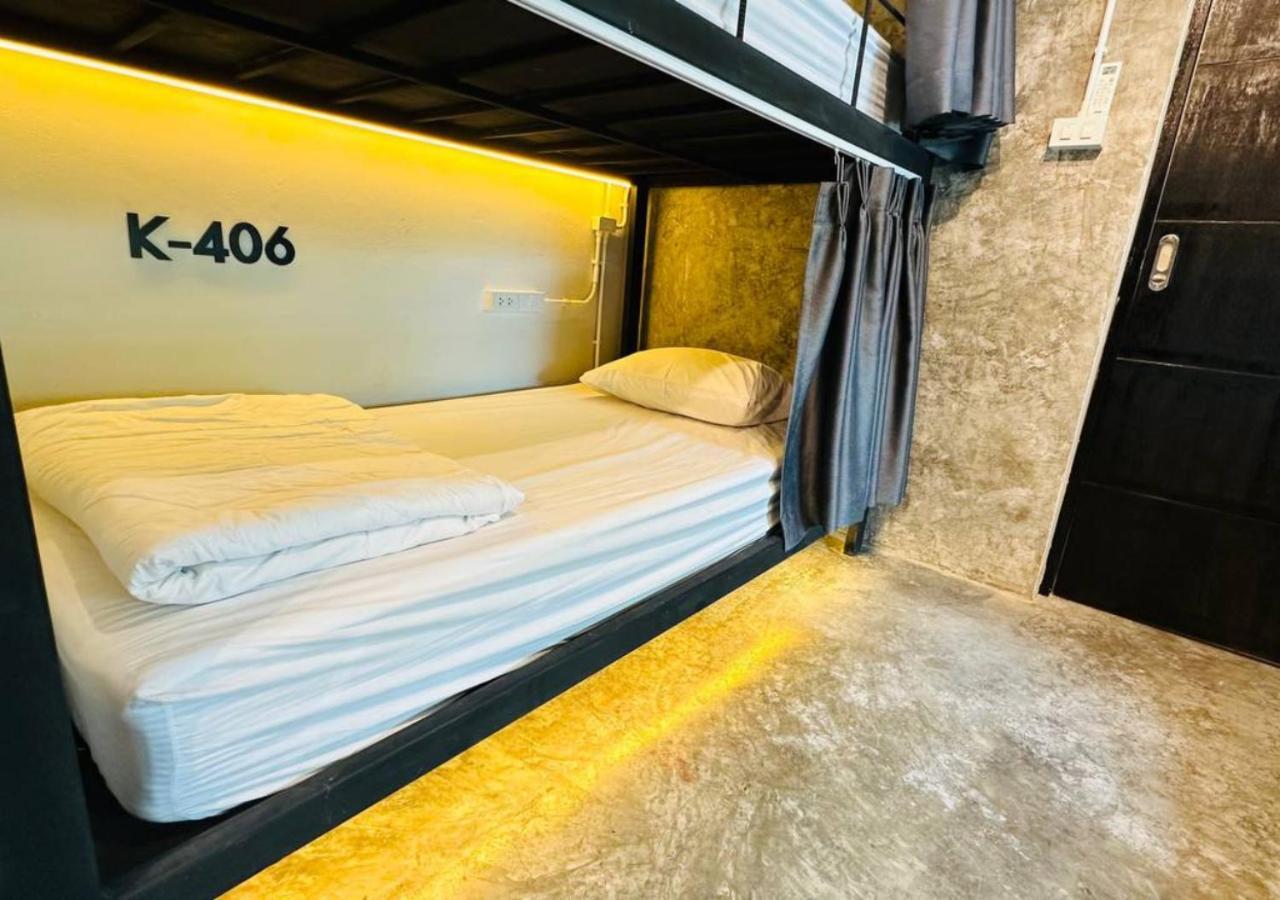 Adora Hostel Chiang Mai Exteriör bild