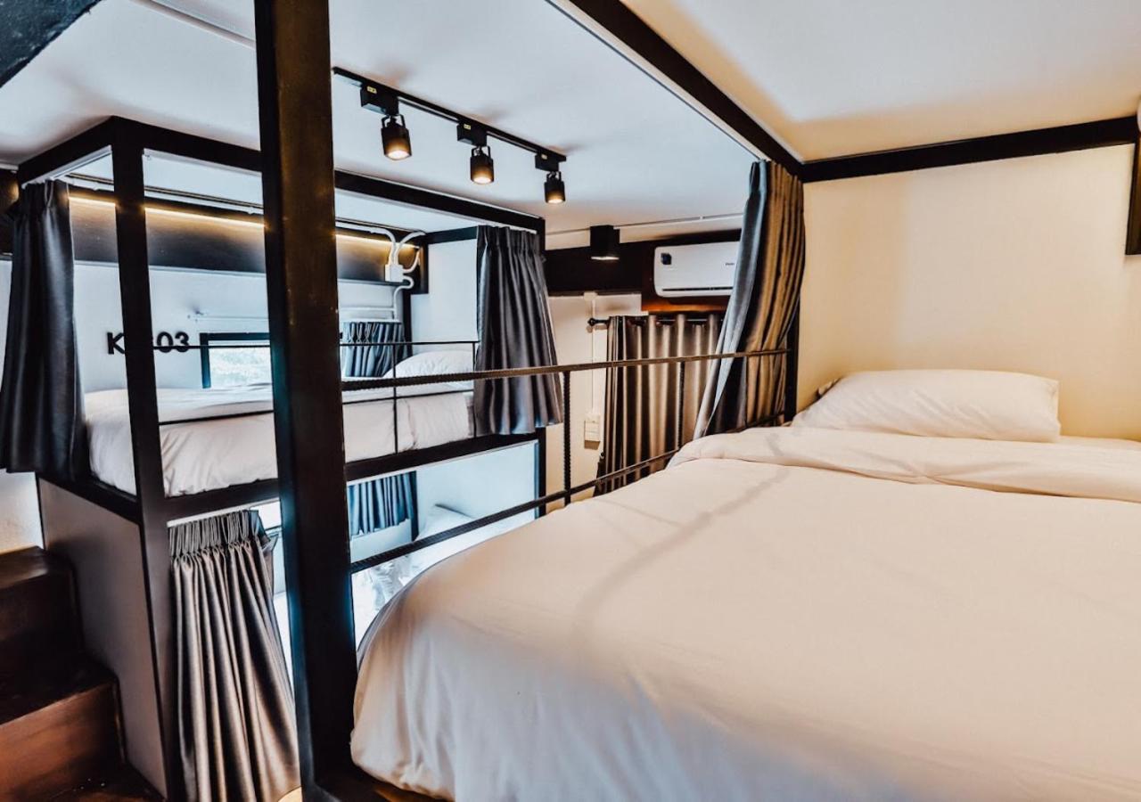 Adora Hostel Chiang Mai Exteriör bild